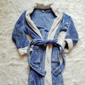 Natori Cashmere Fleece Robe